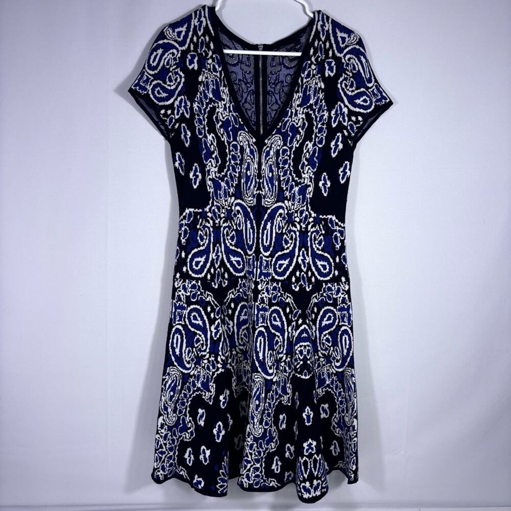 Etcetera Navy & White V-neck Short Sleeve Paisley Sweater Dress Size Medium 1299